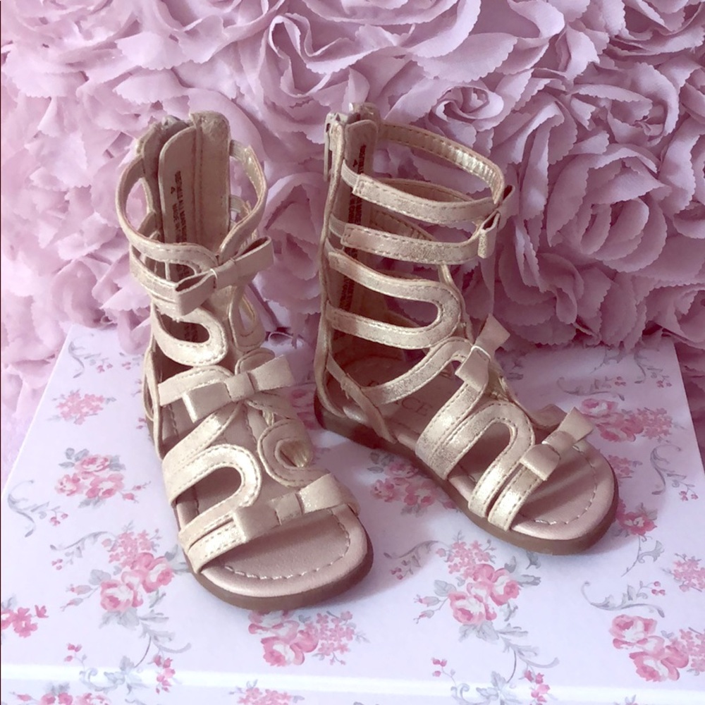 Girl shoes